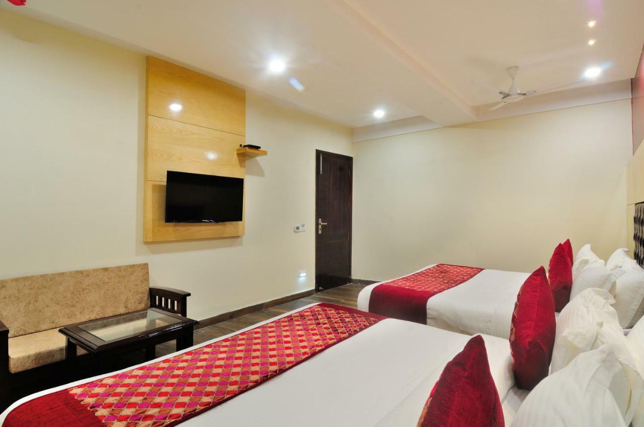 The Grand Uddhav New Delhi