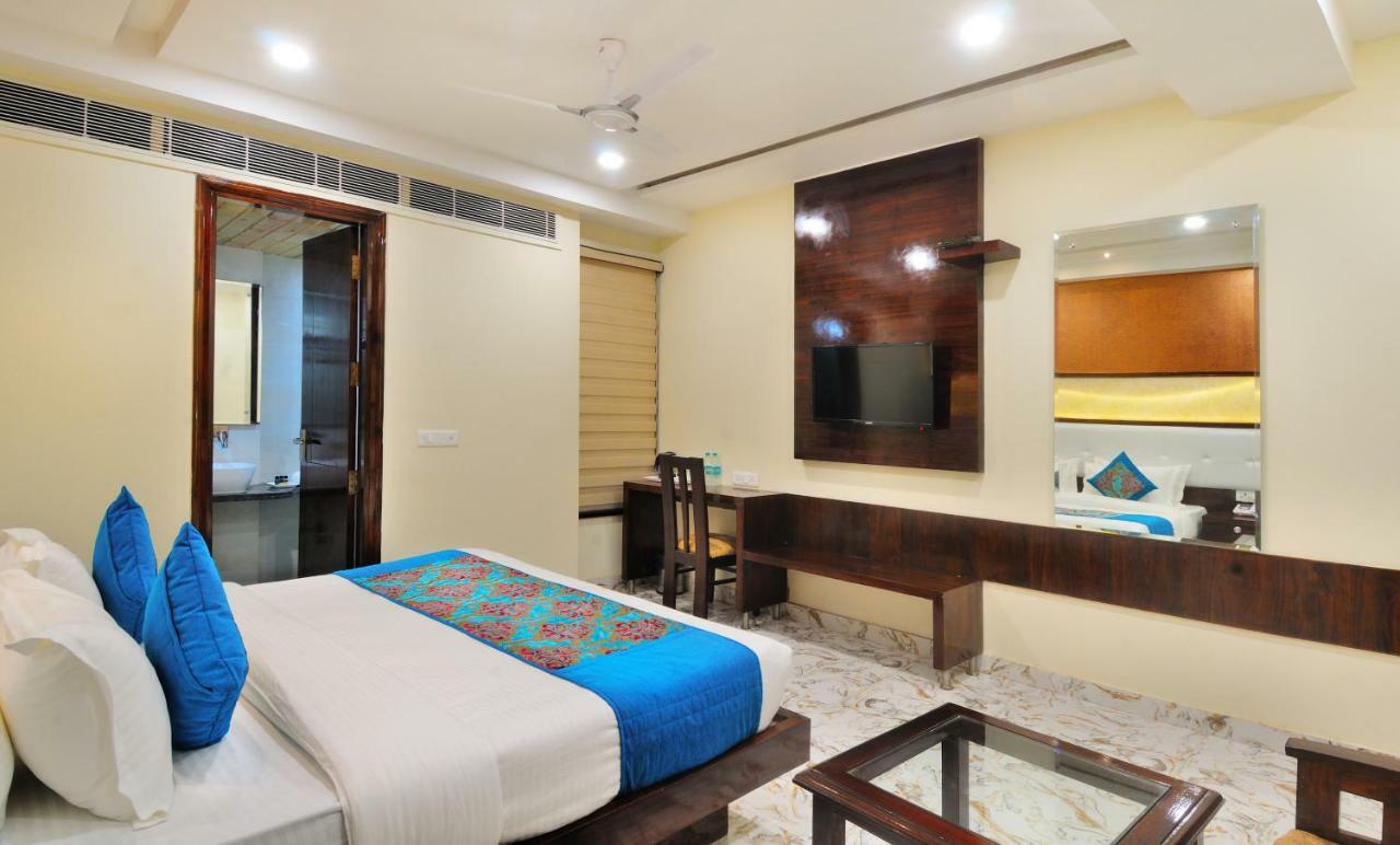 Hotel The Grand Uddhav 3*